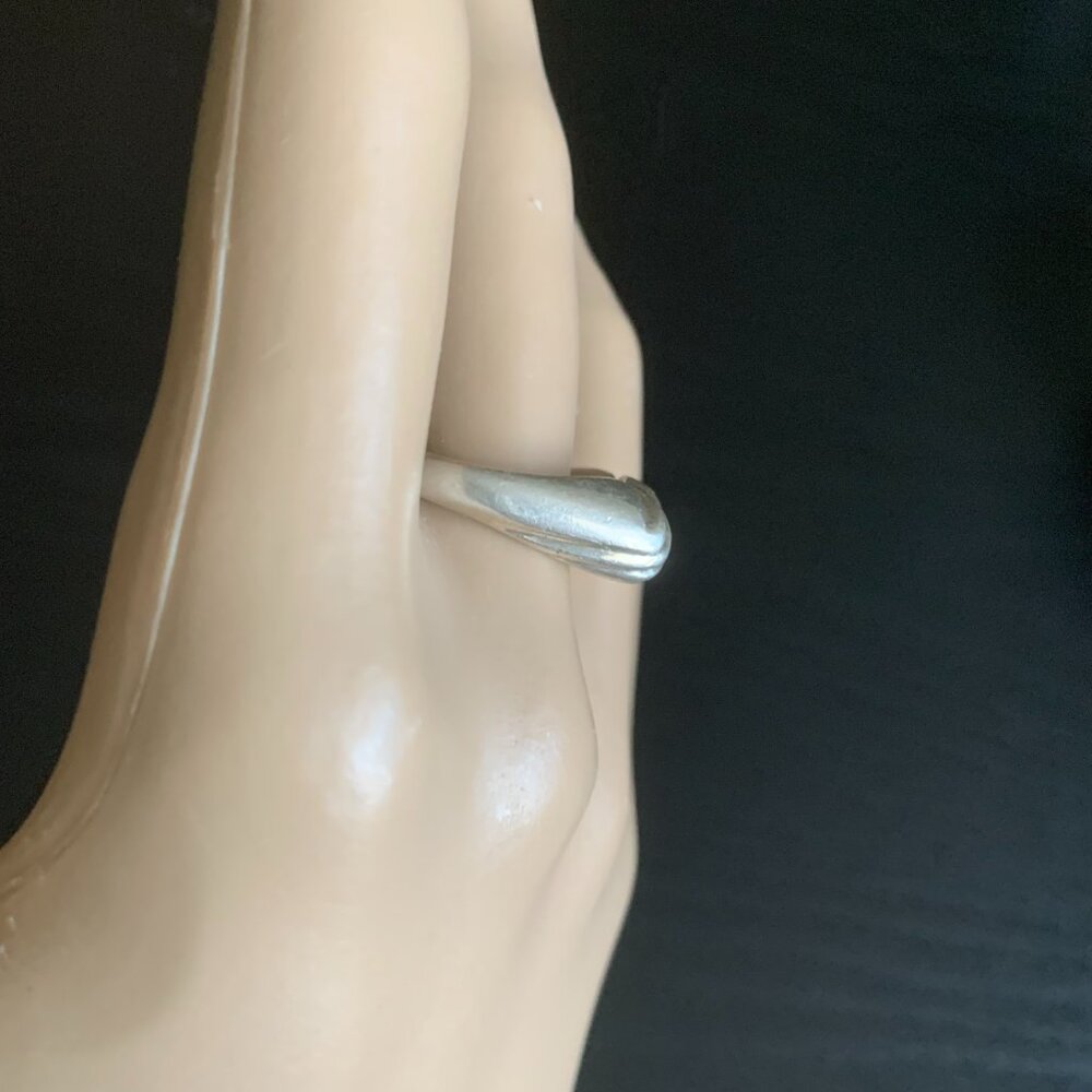 Sterling Abstract Ring - Picture 3 of 8